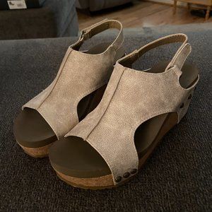 NIB Corkys Boutique "Ingrid"  Gold Wedges   BOHO shoes size 6